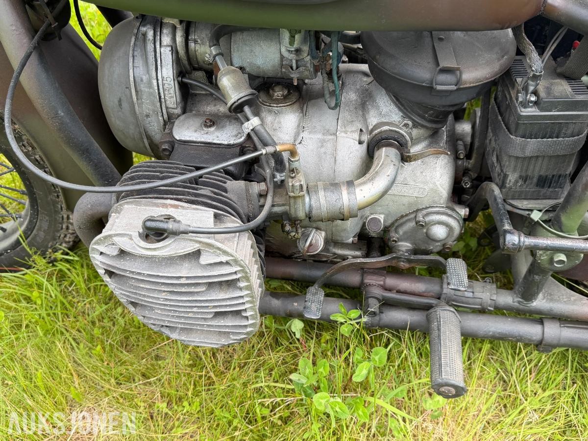 1966 KMZ K-750 - WWII-replika med sidevogn